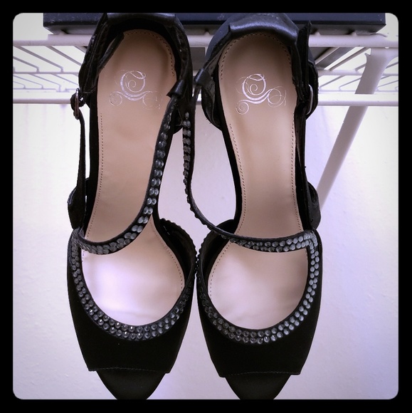 Disney Princess Collection Shoes - Picture 1 of 2